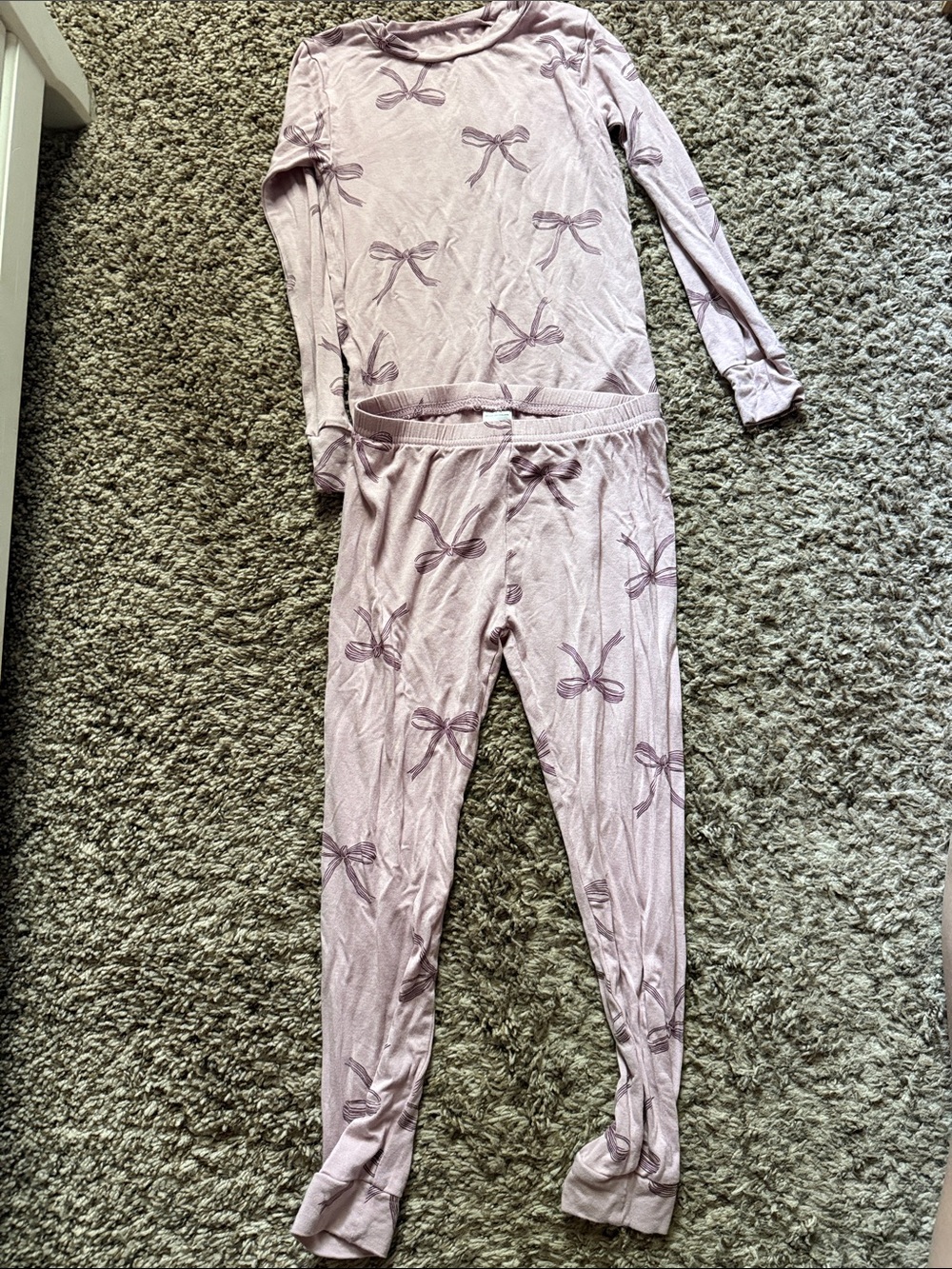 Girls' Long-Sleeve Bow Print Pajama Set - Light Lavender